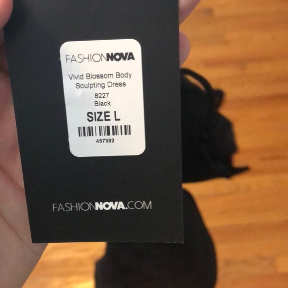 Black Body con dress - Picture 3 of 4